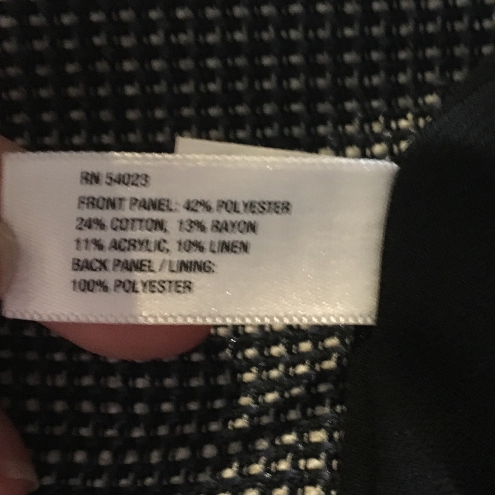 GAP B&W Button-Up Jacket - Picture 9 of 9